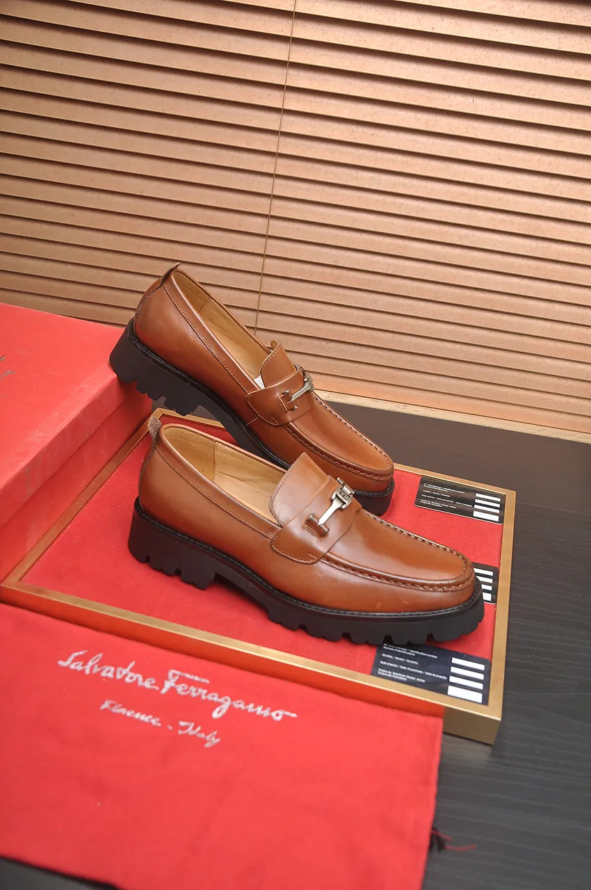 Men's shoes 💰500💶[Ferragamo/Ferragamo] The latest model in the counter. Original imported high-quality cowhide with open edges + imported 🐂 water-dyed cowhide lining + original luxury metal buckle + original combined outsole. Comparison without pressure 38--45 (45 is custom-made and cannot be returned or exchanged)